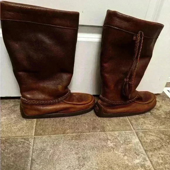 Manitobah Mukluks Tamarack Tall - Picture 2 of 13